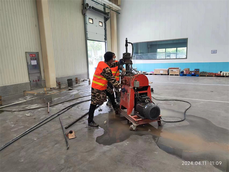 汶上厂房地面下沉塌陷注浆加固施工